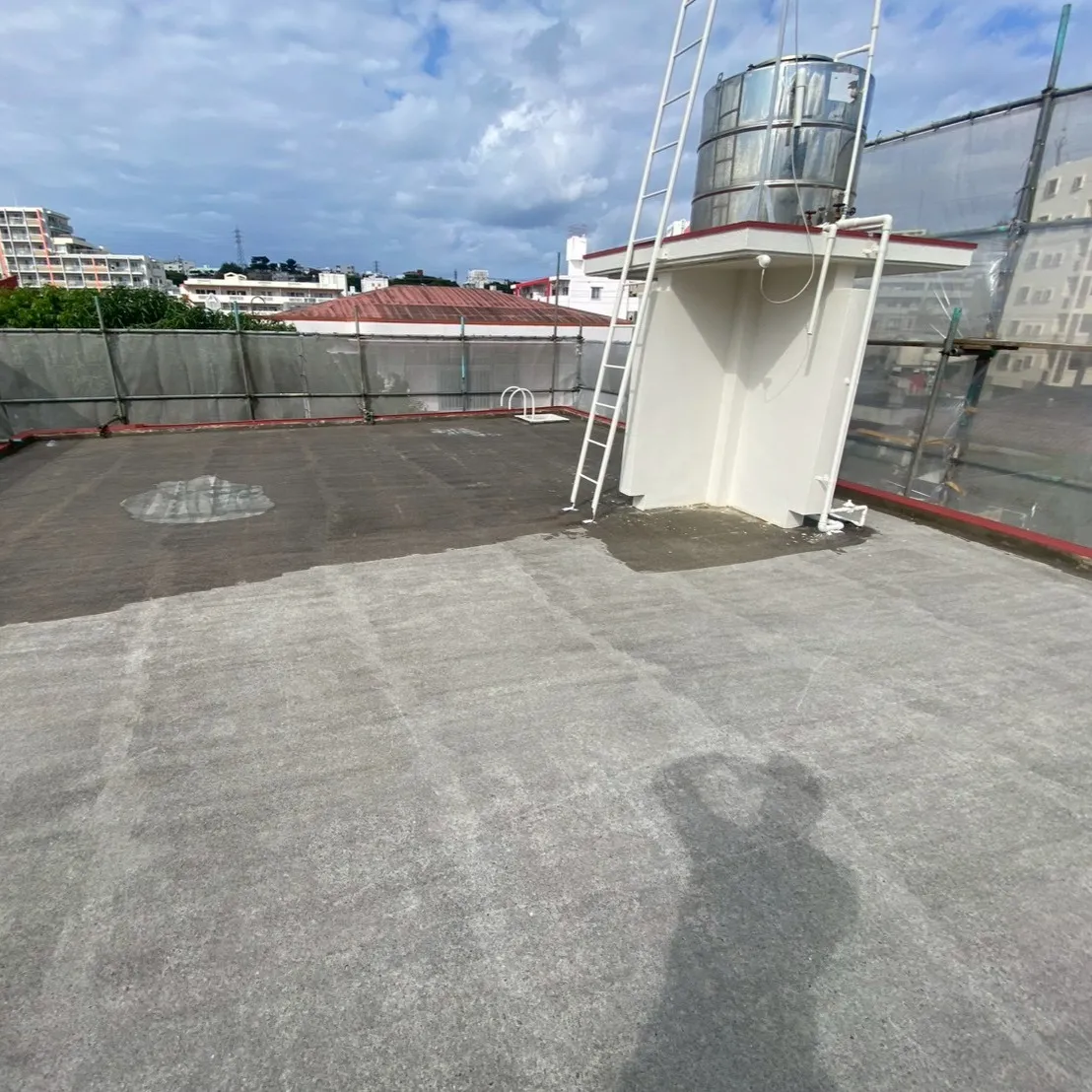 【屋上防水工事｜ウレタン塗膜防水施工完了】