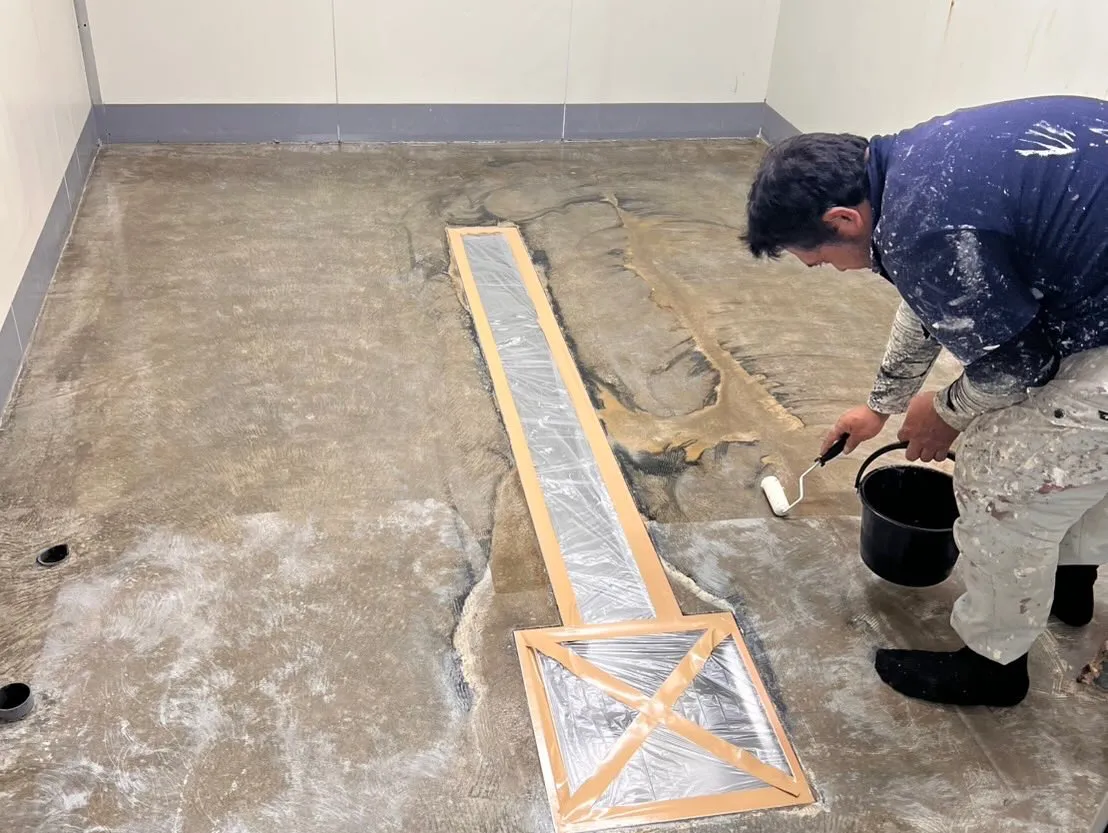 【北谷町｜鮮魚販売店様 作業場床 防水・防滑塗装工事】