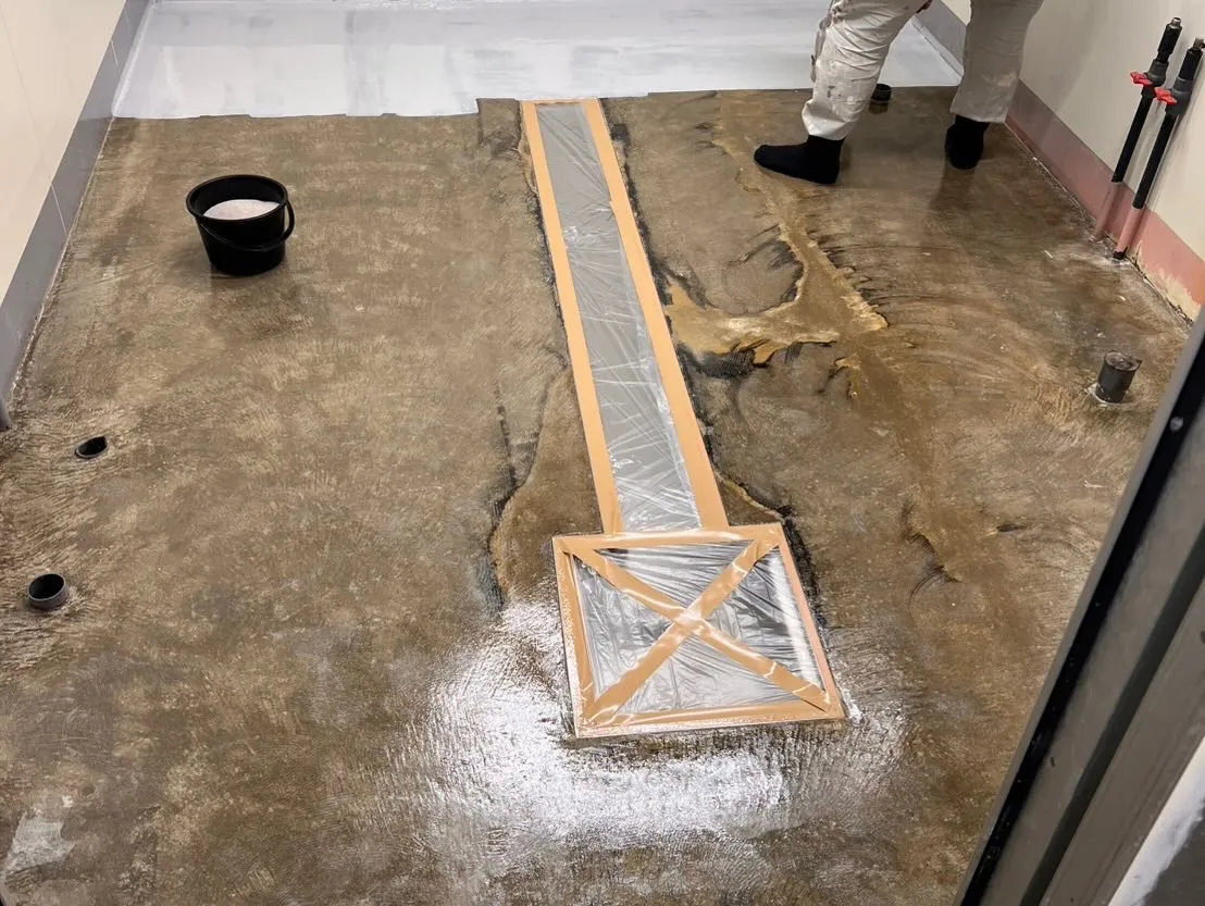 【北谷町｜鮮魚販売店様 作業場床 防水・防滑塗装工事】