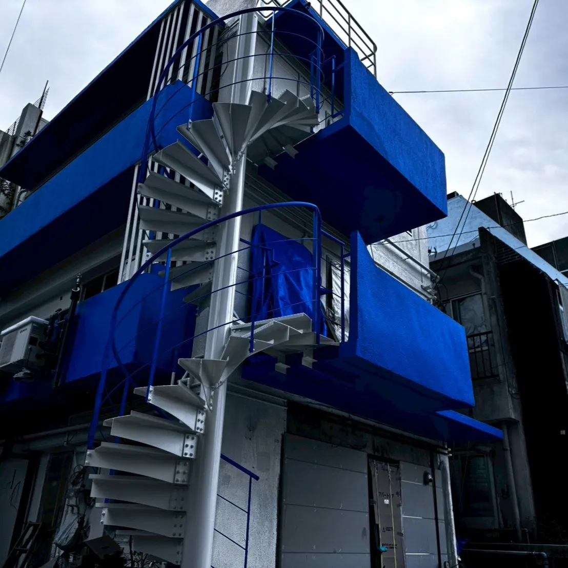 📍那覇市牧志｜外壁塗装・施設鉄骨階段塗装工事